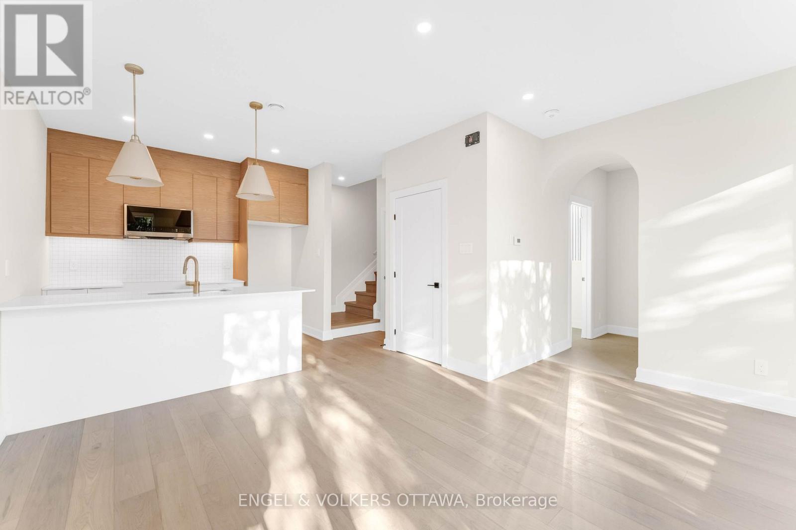 A - 132 Carillon Street, Ottawa, Ontario  K1L 5Y3 - Photo 7 - X12787034