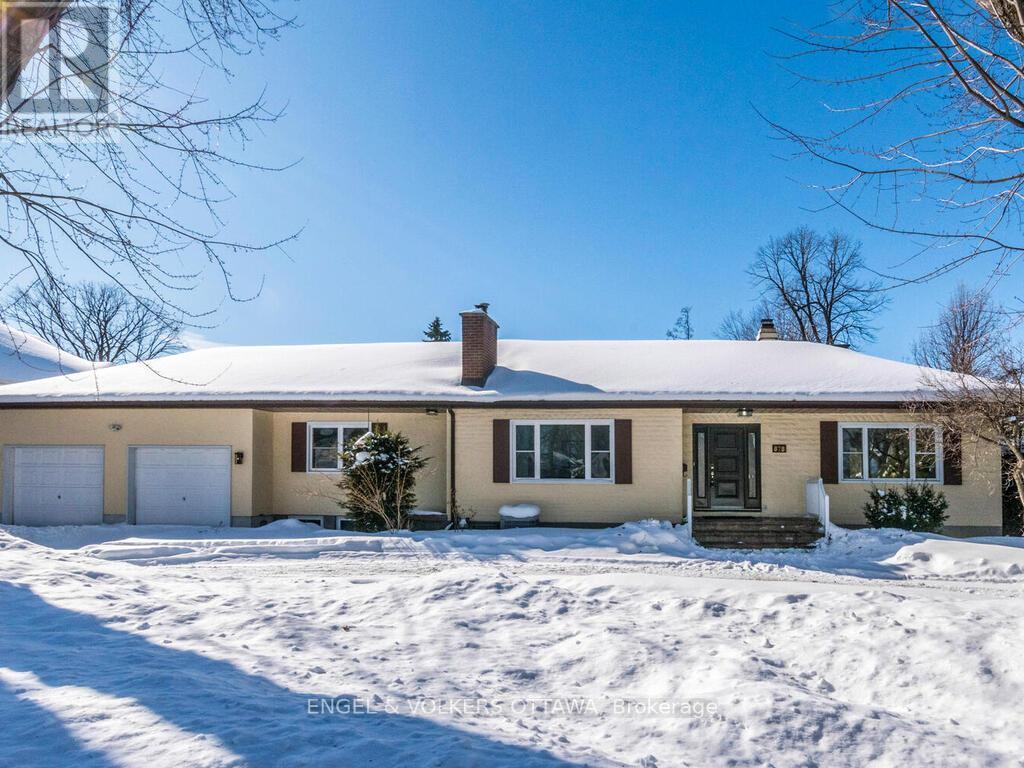 878 DUNLEVIE AVENUE, Ottawa, Ontario