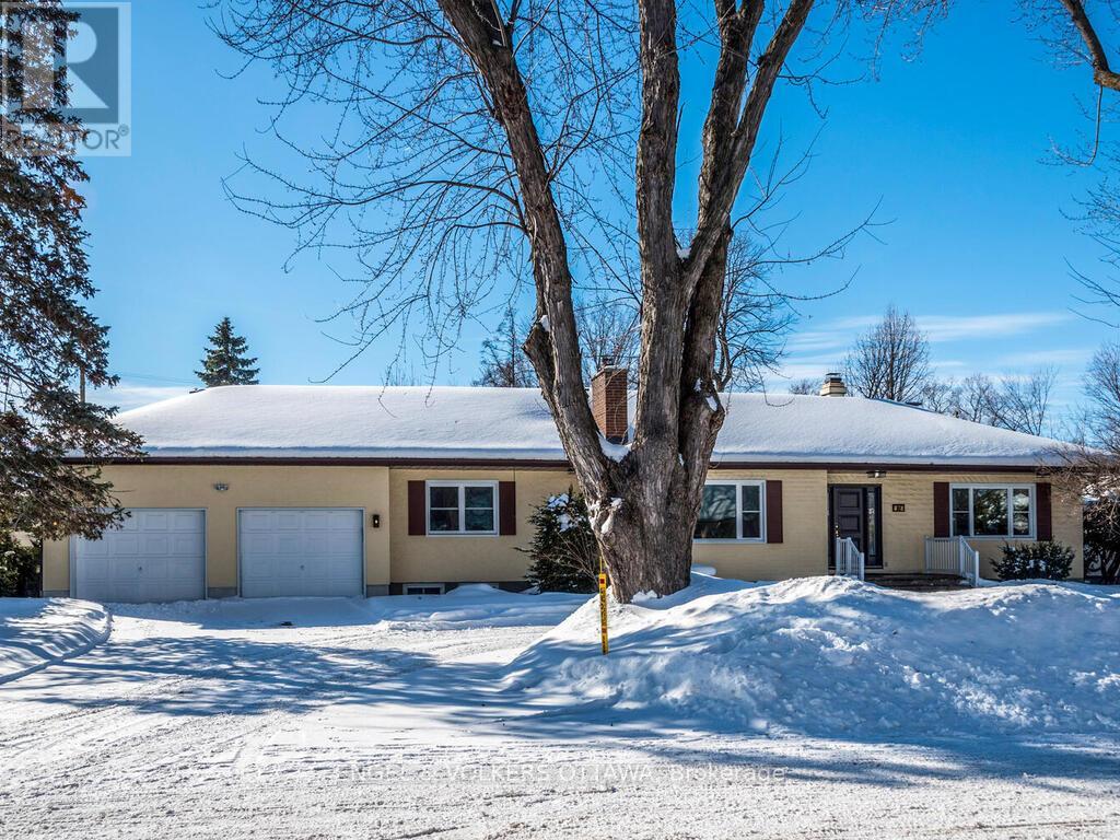 878 Dunlevie Avenue, Ottawa, Ontario  K2A 2Z4 - Photo 2 - X12787070