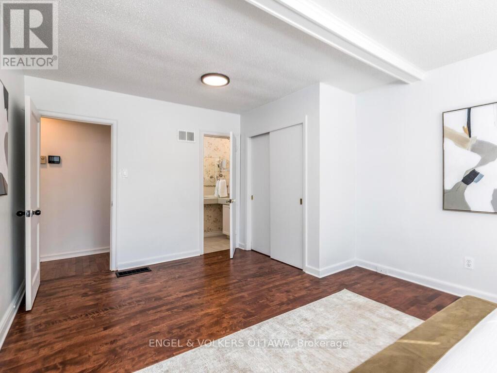 878 Dunlevie Avenue, Ottawa, Ontario  K2A 2Z4 - Photo 21 - X12787070