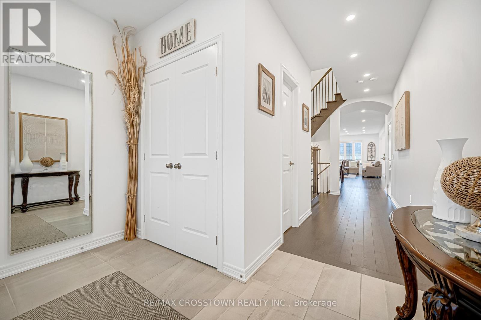 38 Richard Boyd Drive, East Gwillimbury, Ontario  L9N 0S6 - Photo 4 - N12702896