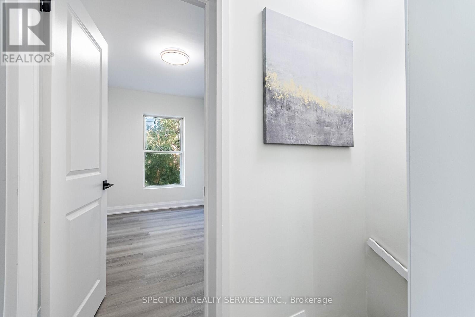 135 East Avenue N, Hamilton, Ontario  L8L 5H8 - Photo 40 - X12692882