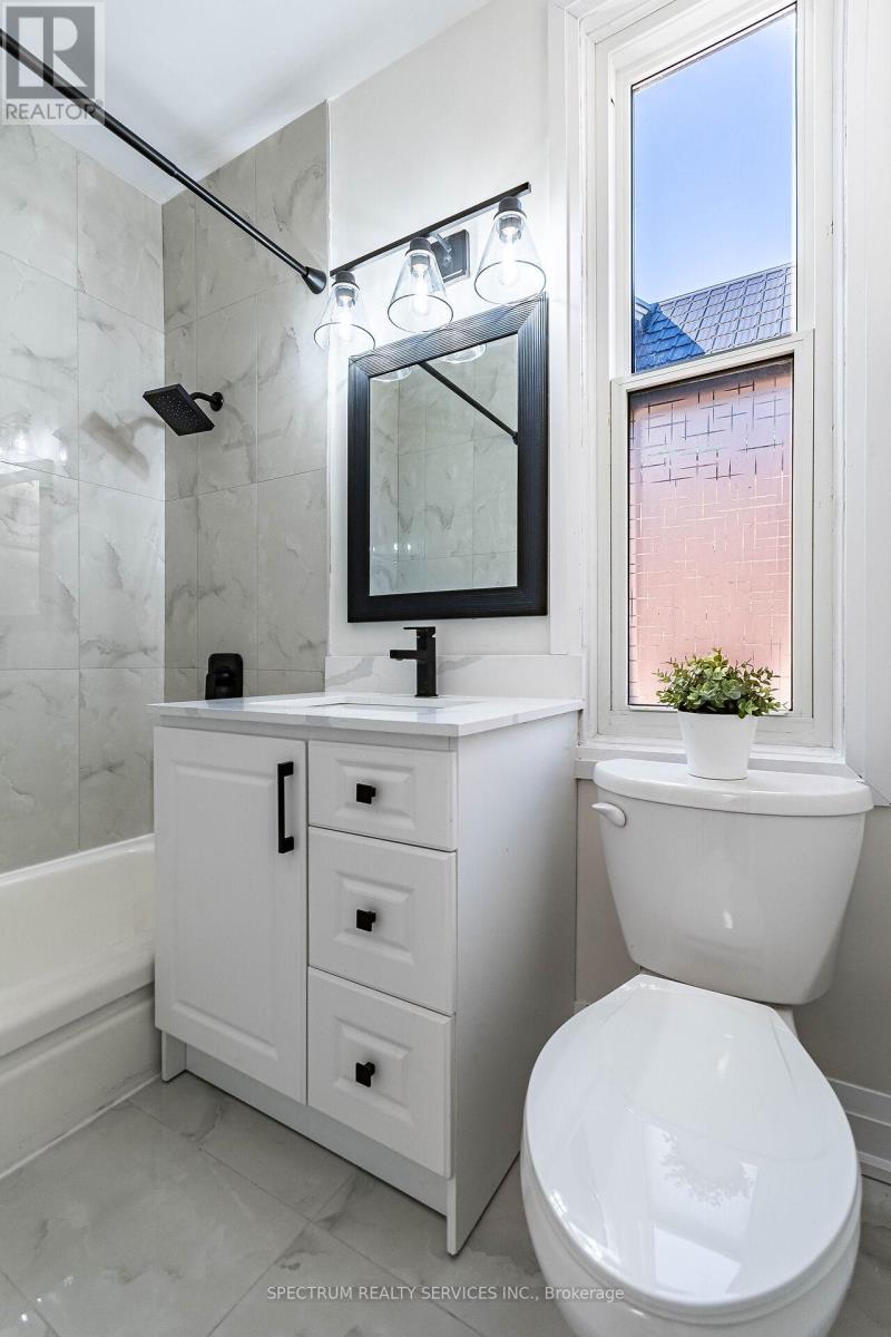 135 East Avenue N, Hamilton, Ontario  L8L 5H8 - Photo 32 - X12692882