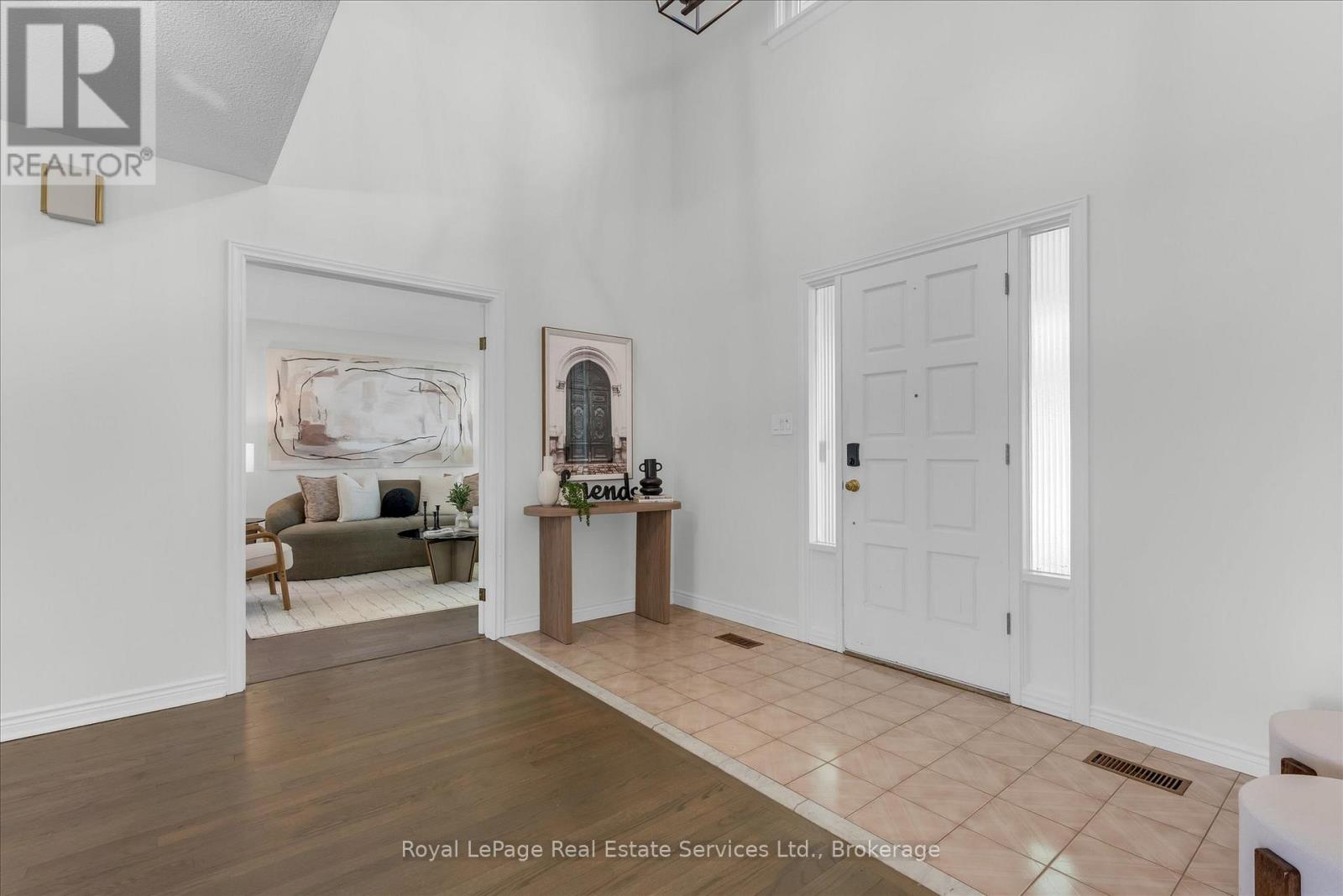 2938 Mulberry Drive, Oakville (Cv Clearview), Ontario  L6J 7H3 - Photo 3 - W12787090