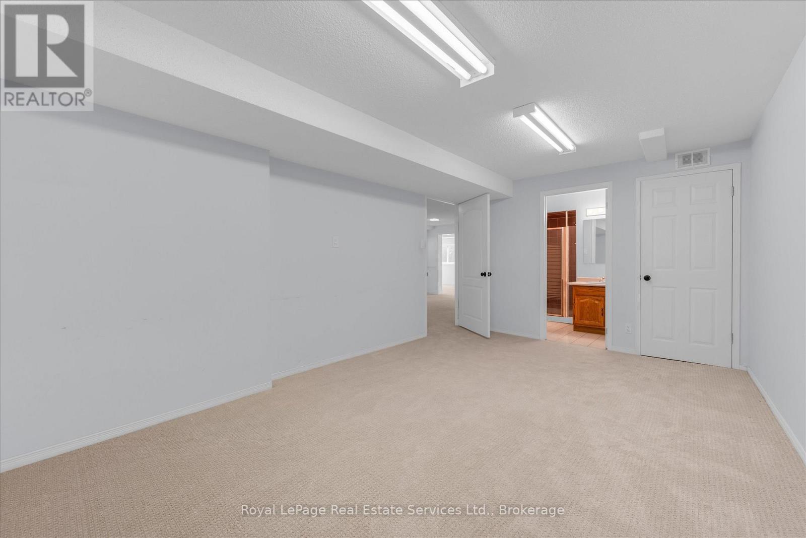 2938 Mulberry Drive, Oakville (Cv Clearview), Ontario  L6J 7H3 - Photo 33 - W12787090