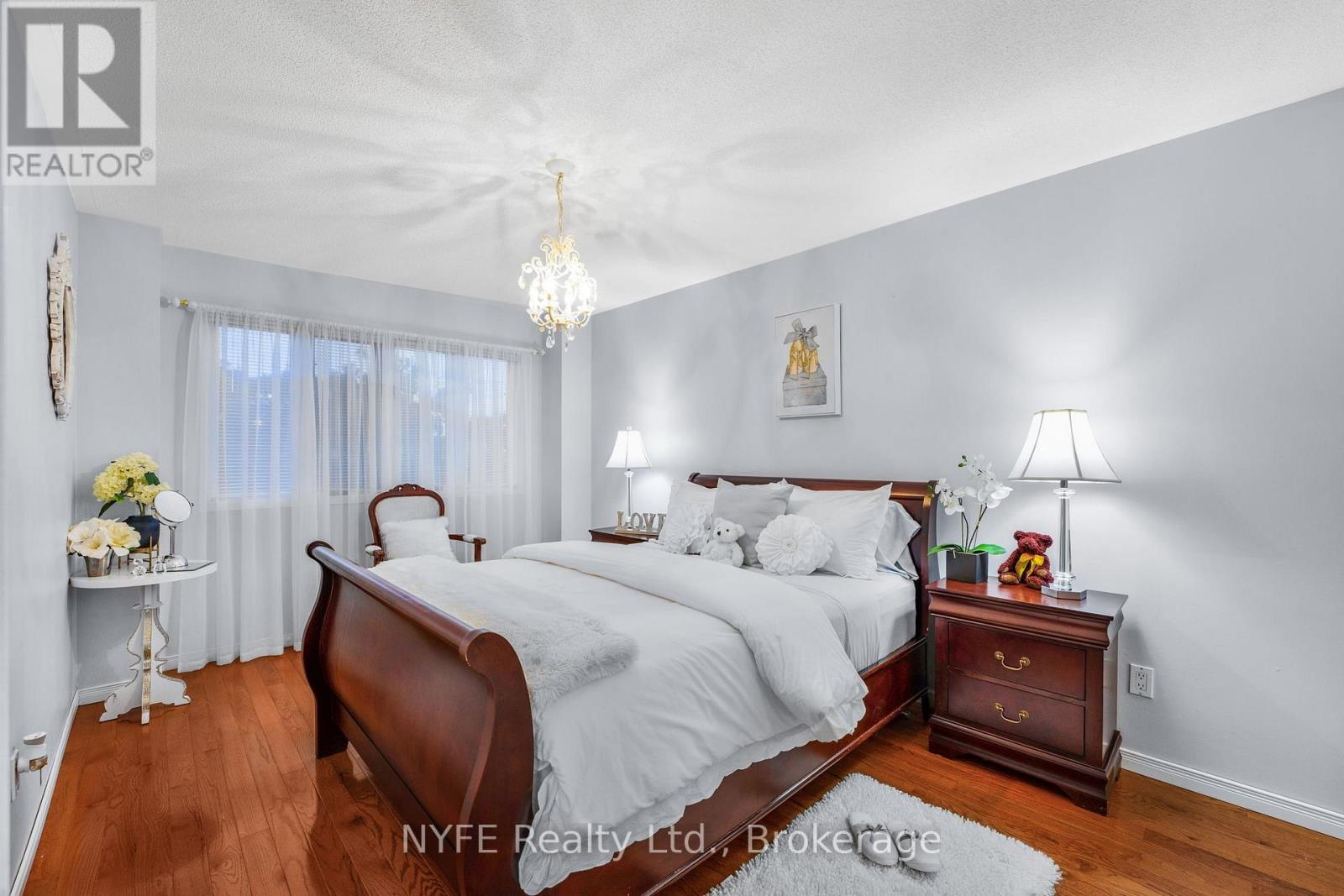 690 Peter Robertson Boulevard, Brampton (Sandringham-Wellington), Ontario  L6R 1L7 - Photo 13 - W12787112