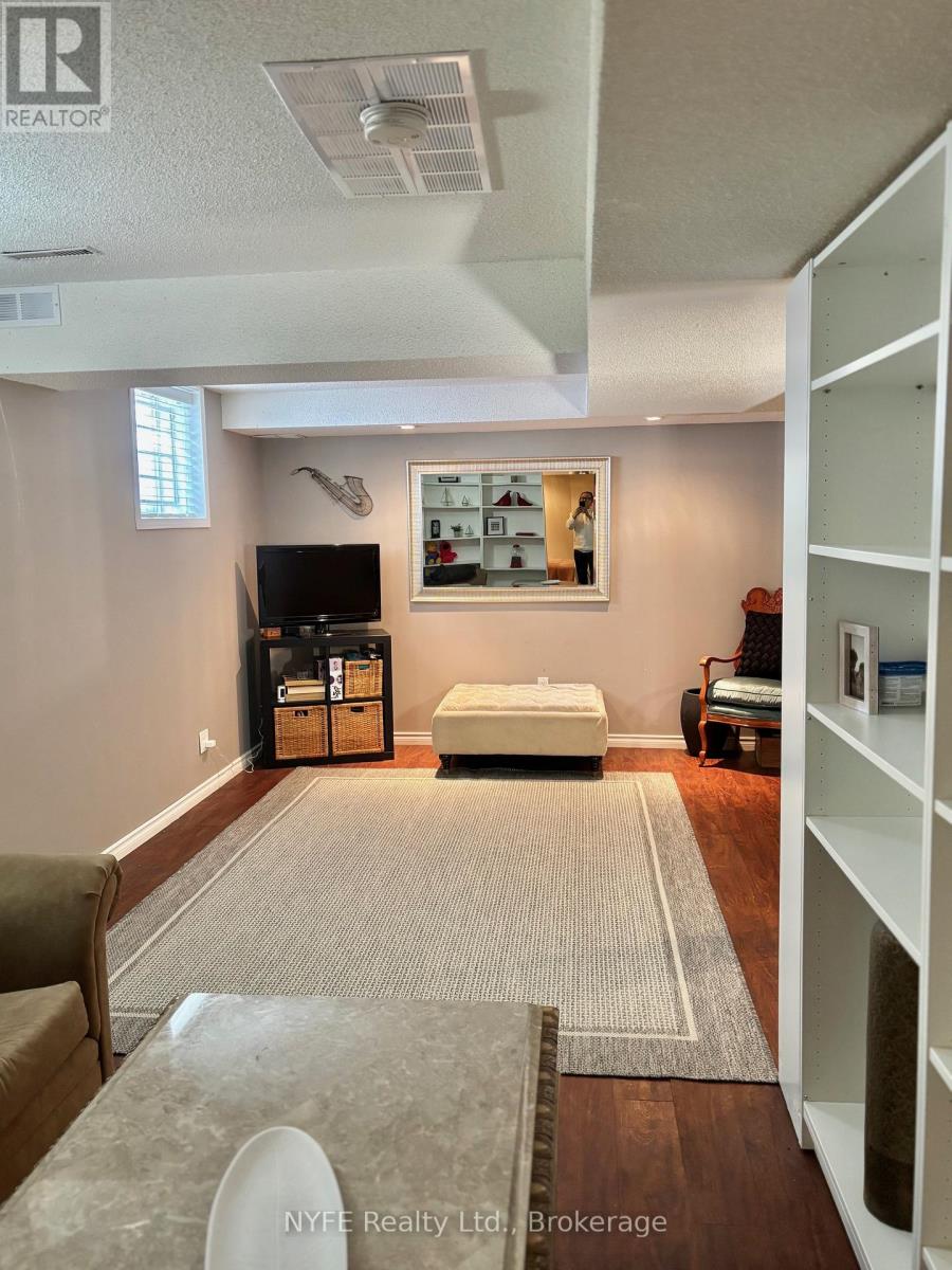 690 Peter Robertson Boulevard, Brampton (Sandringham-Wellington), Ontario  L6R 1L7 - Photo 20 - W12787112