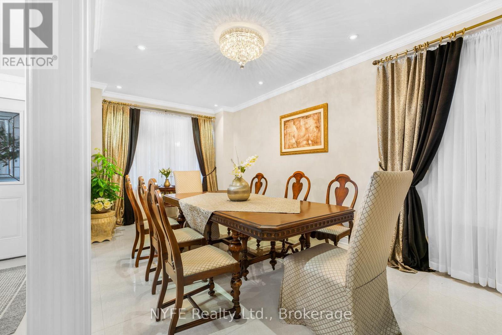 690 Peter Robertson Boulevard, Brampton (Sandringham-Wellington), Ontario  L6R 1L7 - Photo 4 - W12787112