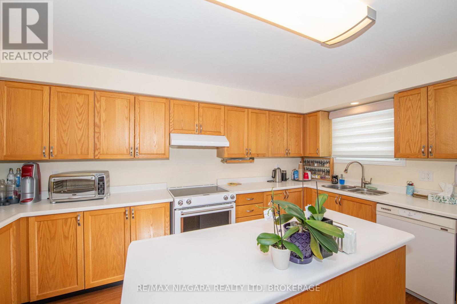 120 Janesville Road, Vaughan (Uplands), Ontario  L4J 7A2 - Photo 8 - N12787118