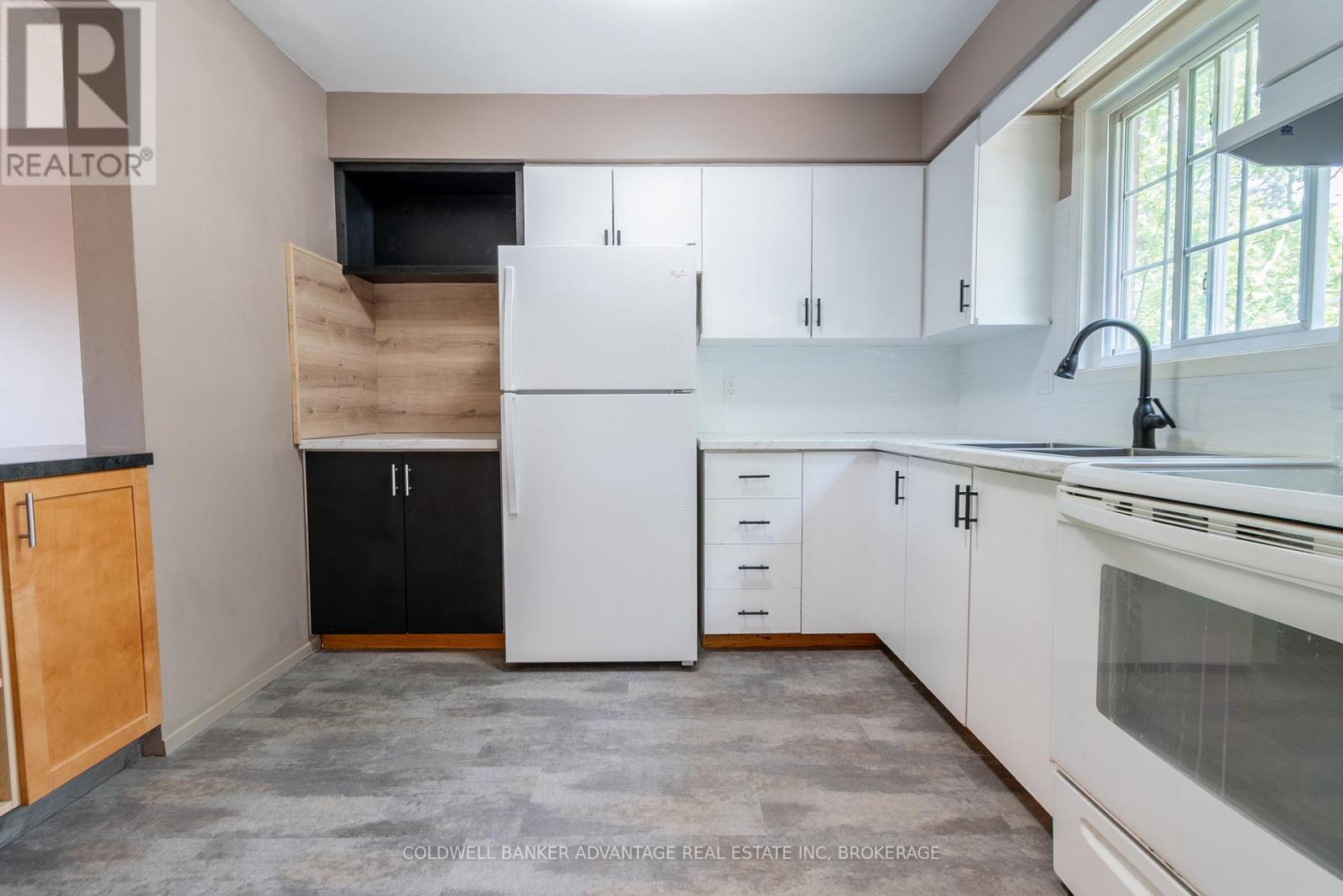 8 - 102 Silvan Drive, Welland (N. Welland), Ontario  L3C 6C3 - Photo 7 - X12787144