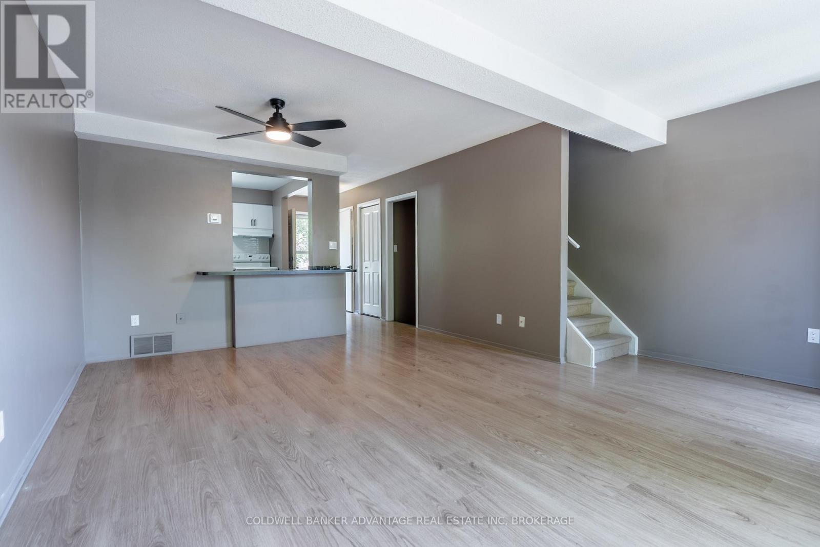 8 - 102 Silvan Drive, Welland (N. Welland), Ontario  L3C 6C3 - Photo 8 - X12787144