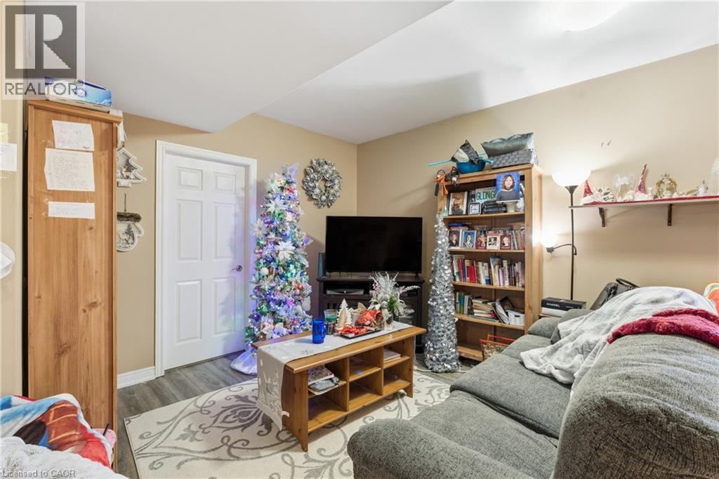 615 Southworth Street S, Welland, Ontario  L3B 2A2 - Photo 20 - 40788313