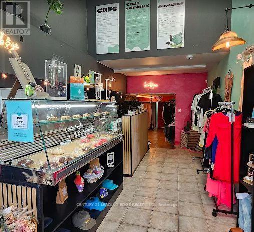 1 - 260 Dupont Street, Toronto (Annex), Ontario  M5R 1V7 - Photo 5 - C12787068