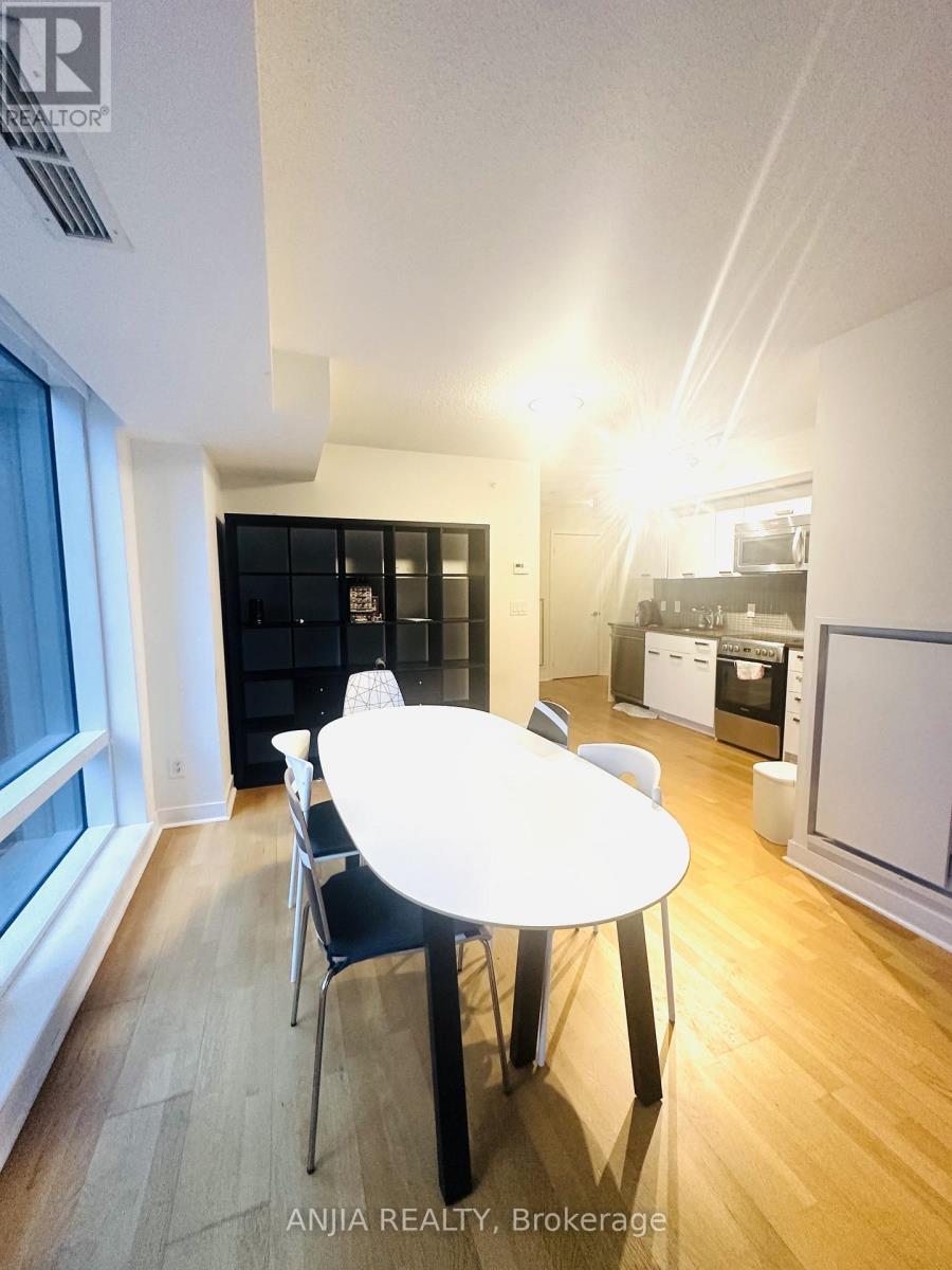 808 - 295 Adelaide Street W, Toronto, Ontario  M5V 0L4 - Photo 6 - C12787106