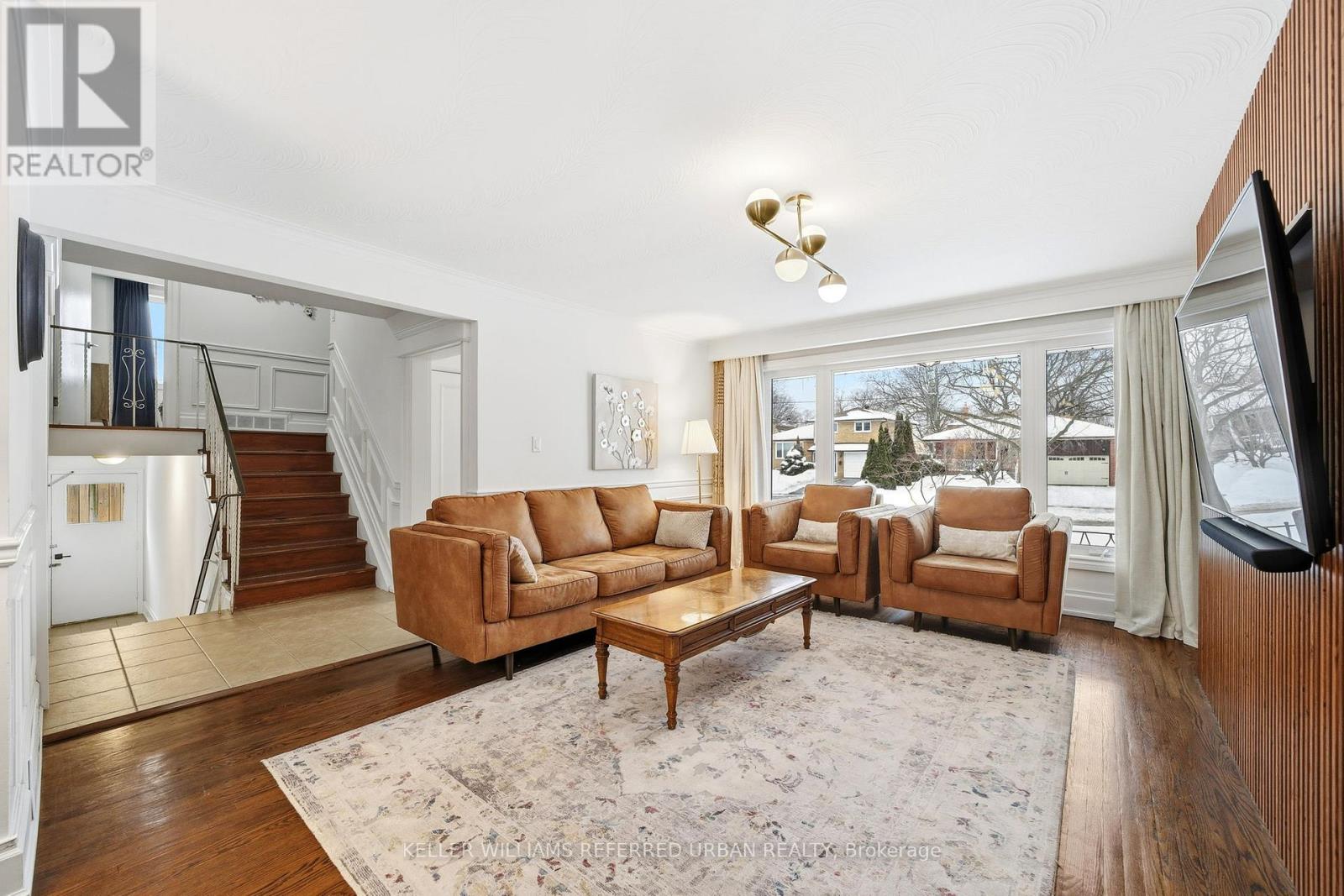 160 Caines Avenue, Toronto (Newtonbrook West), Ontario  M2R 2L5 - Photo 4 - C12787136