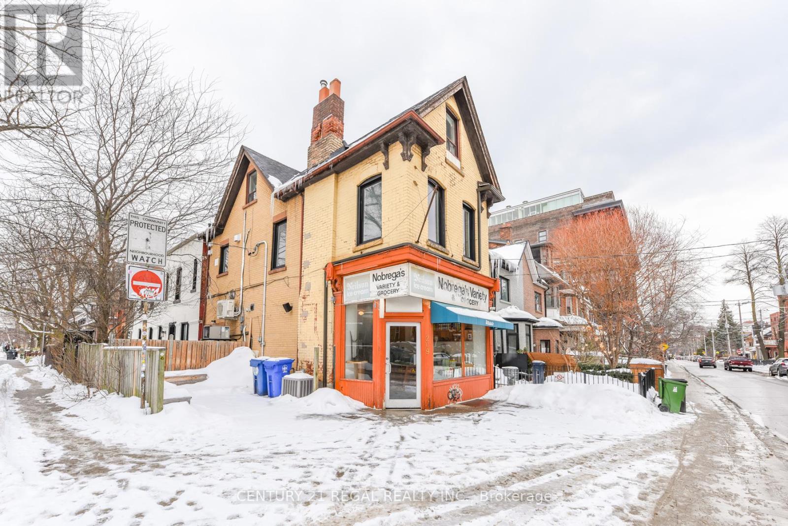 209 Dovercourt Rd. Road, Toronto (Trinity-Bellwoods), Ontario  M6J 3C7 - Photo 2 - C12787196