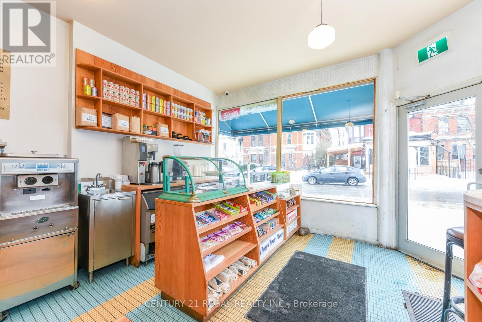 209 Dovercourt Rd. Road, Toronto (Trinity-Bellwoods), Ontario  M6J 3C7 - Photo 6 - C12787196