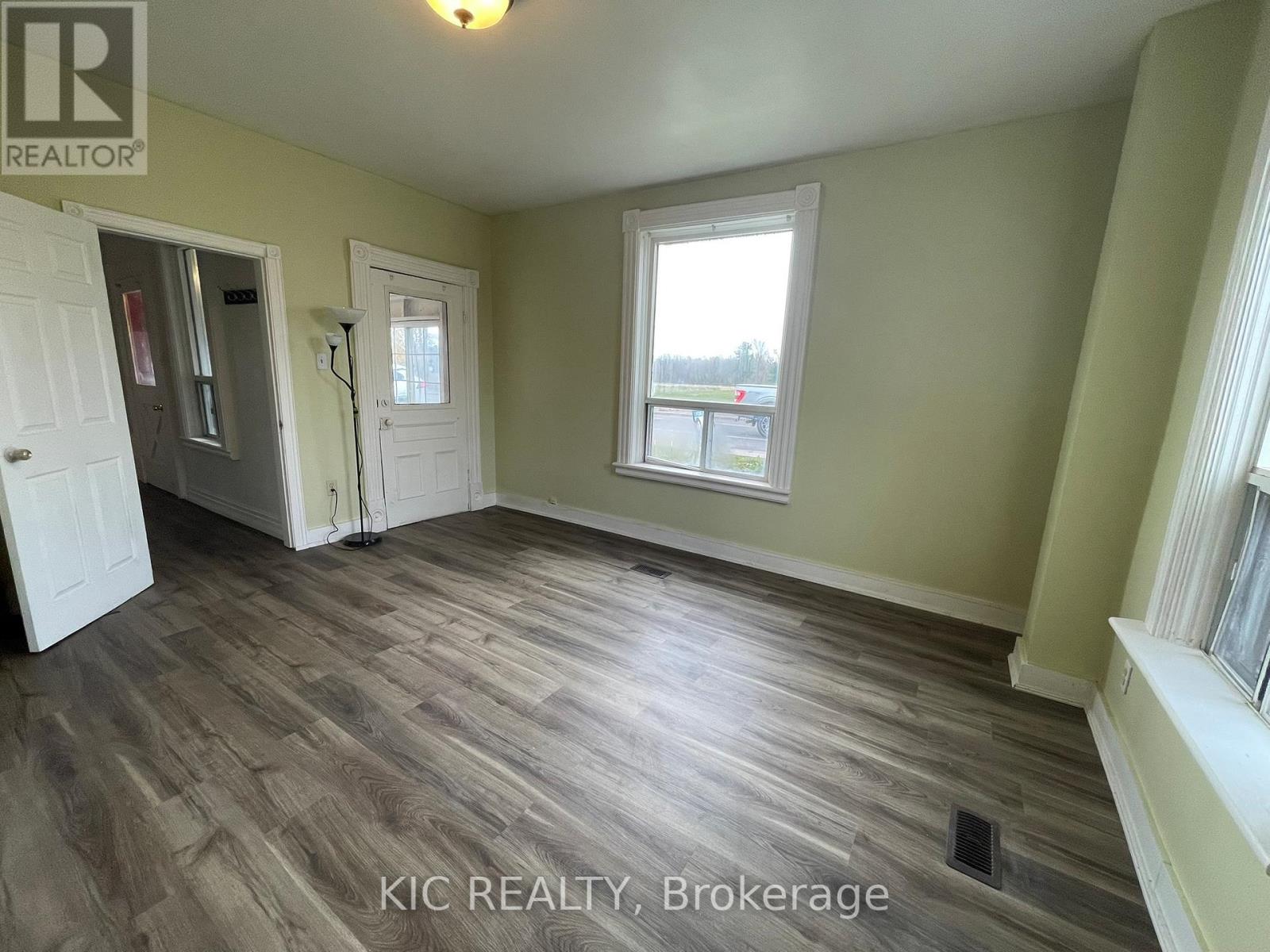 35 Ottawa Street E, Havelock-Belmont-Methuen, Ontario  K0L 1H0 - Photo 34 - X12527944
