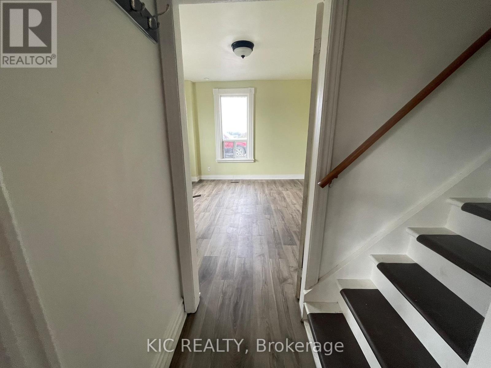 35 Ottawa Street E, Havelock-Belmont-Methuen, Ontario  K0L 1H0 - Photo 31 - X12527944