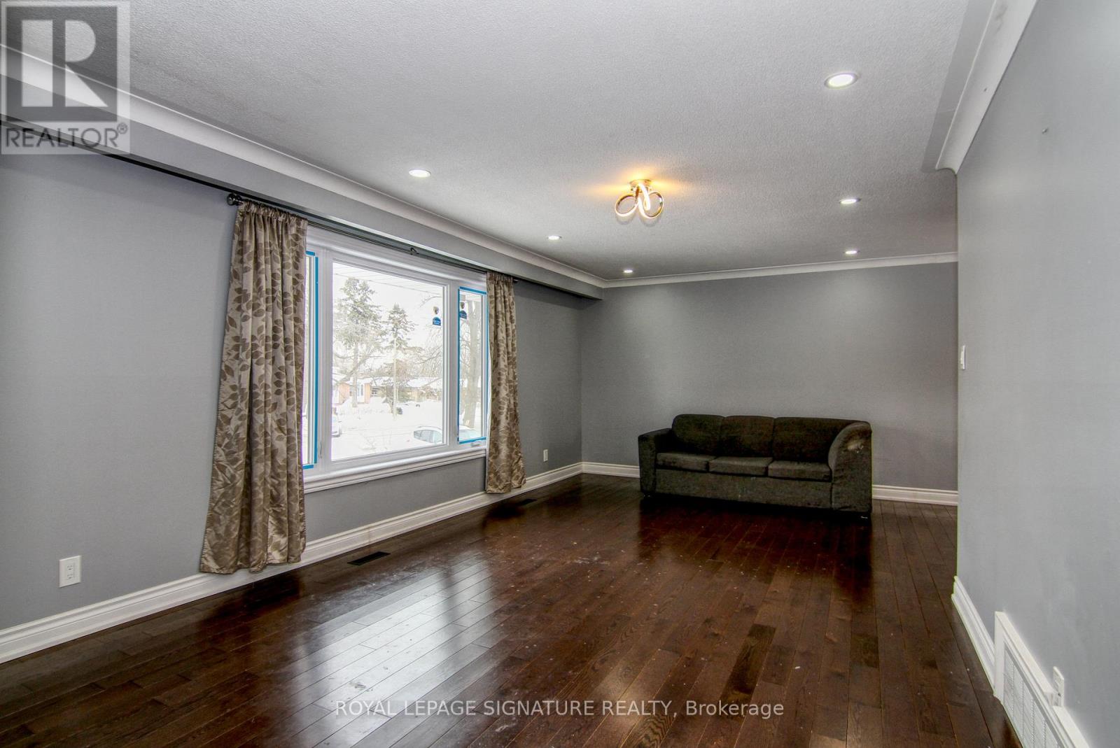 Main - 441 Brimorton Drive, Toronto, Ontario  M1H 2E4 - Photo 2 - E12787202