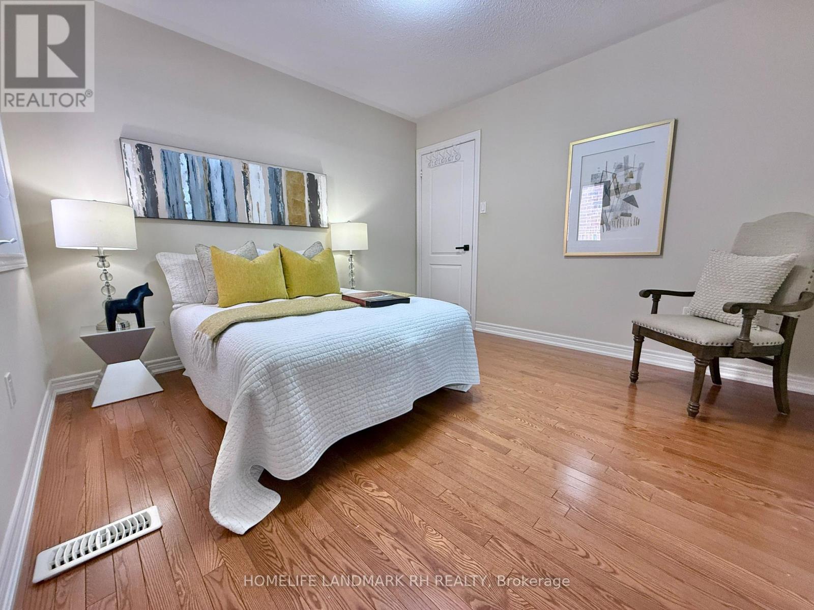 26 Jacobi Court, Vaughan (Patterson), Ontario  L4J 9H8 - Photo 15 - N12787000