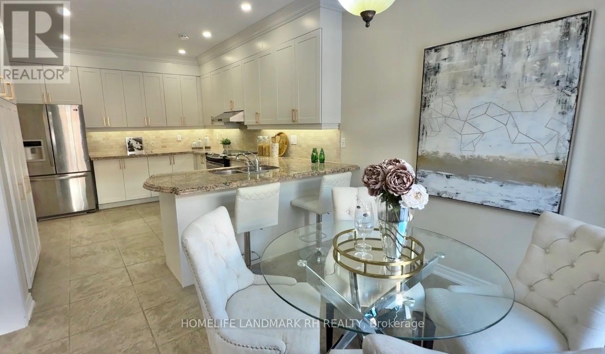 26 Jacobi Court, Vaughan (Patterson), Ontario  L4J 9H8 - Photo 5 - N12787000