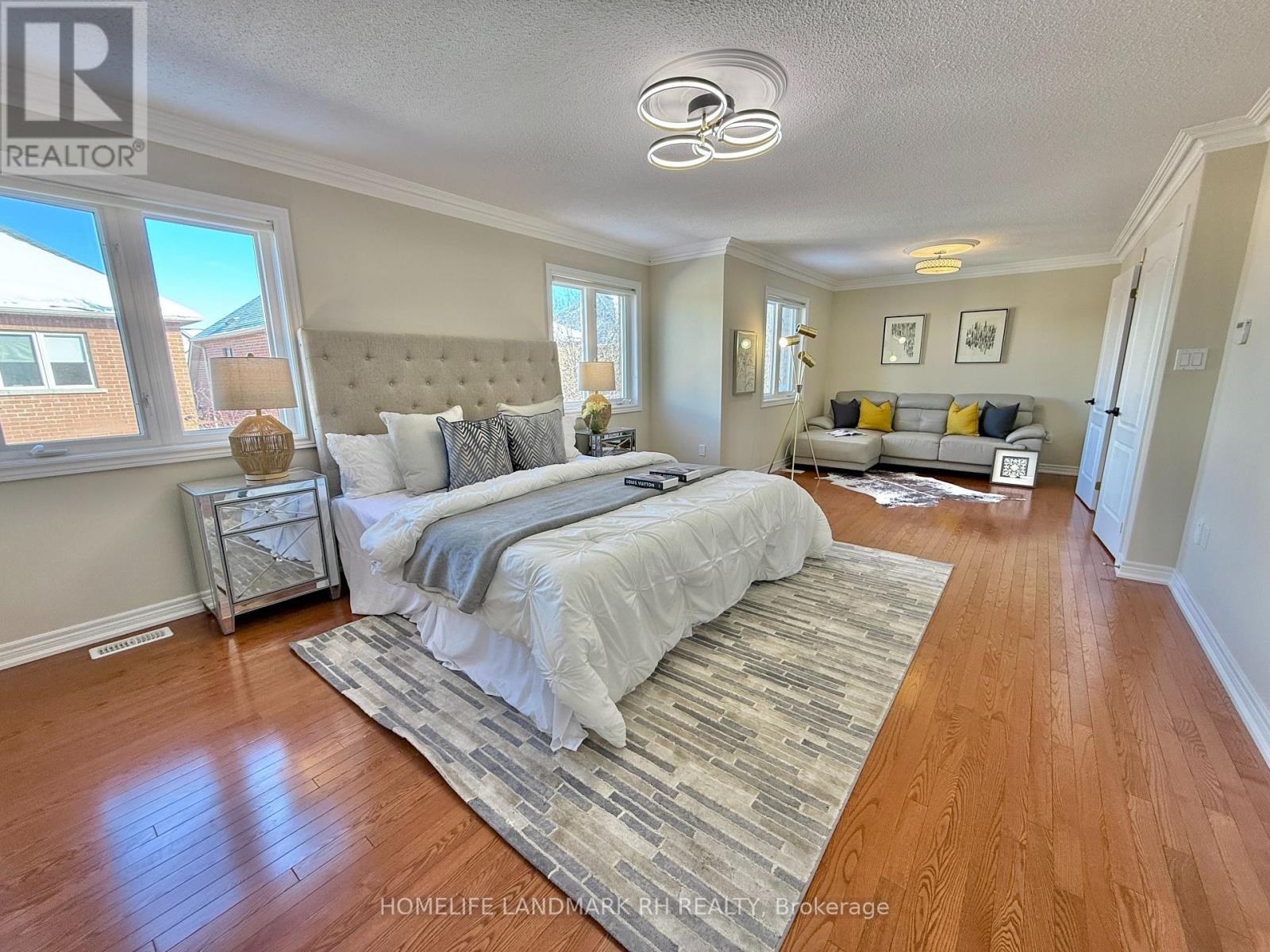 26 Jacobi Court, Vaughan (Patterson), Ontario  L4J 9H8 - Photo 8 - N12787000