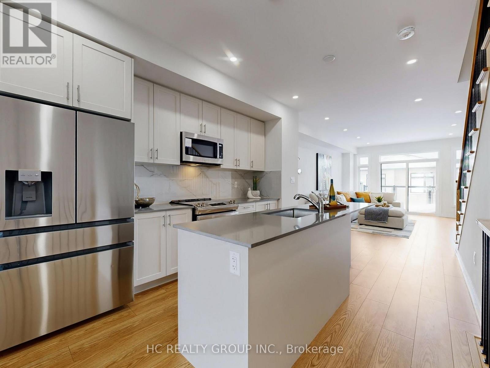 1810 Donald Cousens Parkway, Markham (Cornell), Ontario  L6B 0V5 - Photo 7 - N12787014