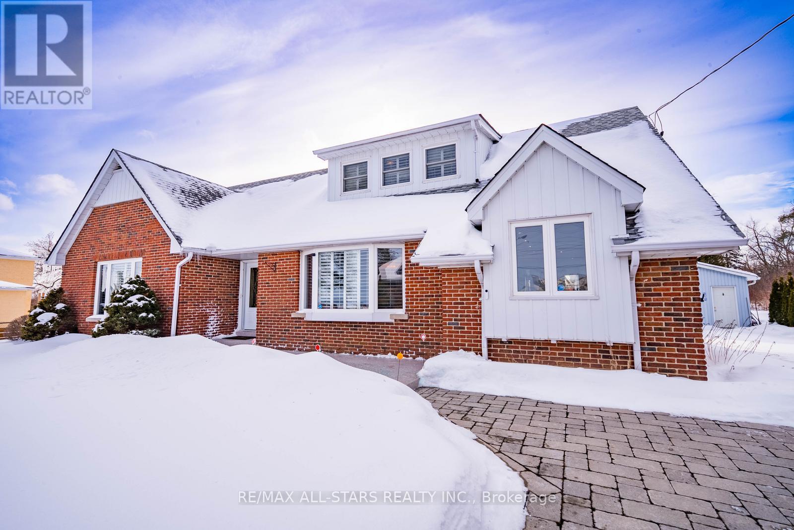 20 Union Street, Whitchurch-Stouffville, Ontario  L0H 1G0 - Photo 2 - N12787088