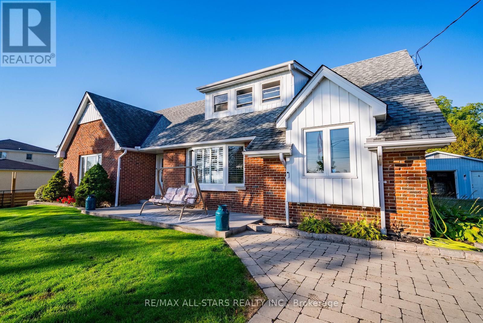 20 Union Street, Whitchurch-Stouffville, Ontario  L0H 1G0 - Photo 3 - N12787088