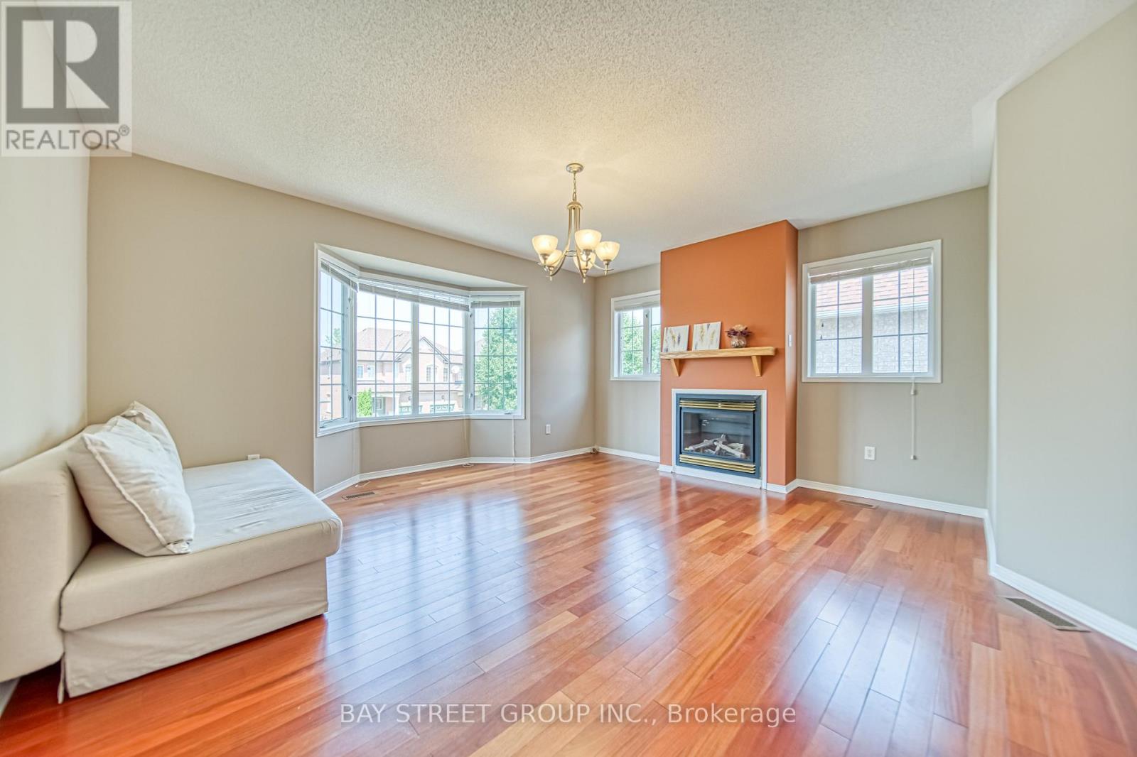 77 Weatherill Road, Markham (Berczy), Ontario  L6C 2P5 - Photo 18 - N12787128