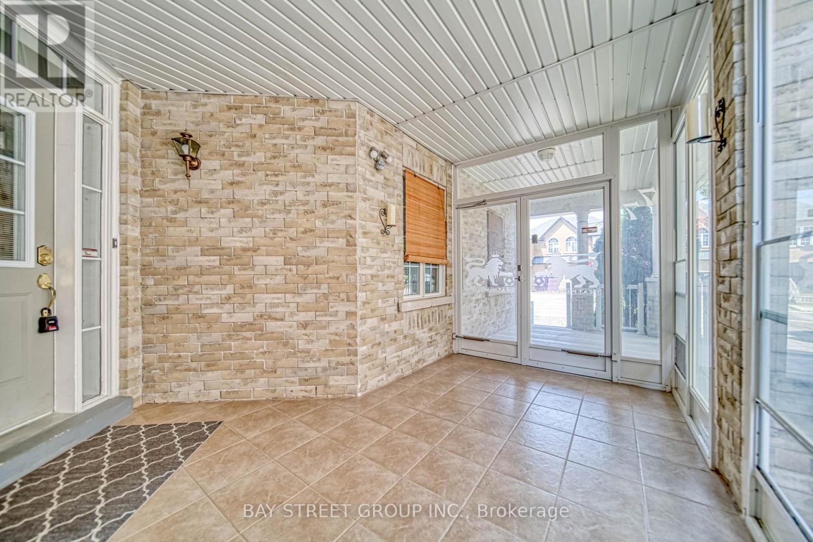 77 Weatherill Road, Markham (Berczy), Ontario  L6C 2P5 - Photo 2 - N12787128