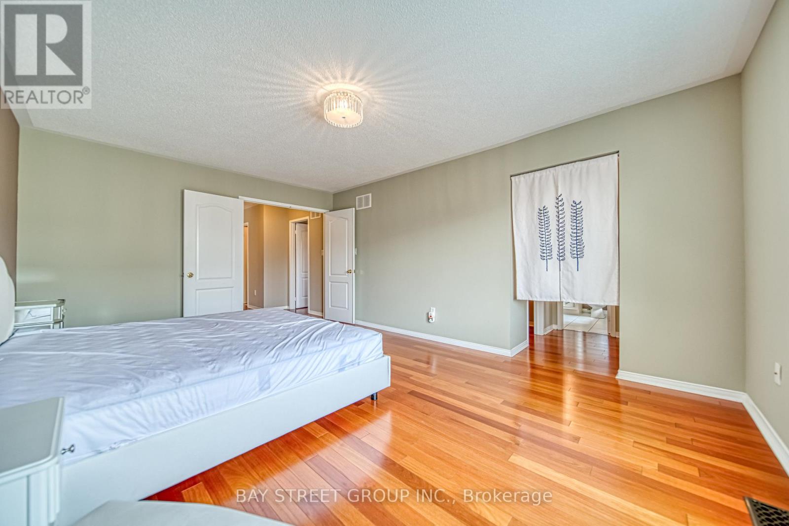 77 Weatherill Road, Markham (Berczy), Ontario  L6C 2P5 - Photo 23 - N12787128