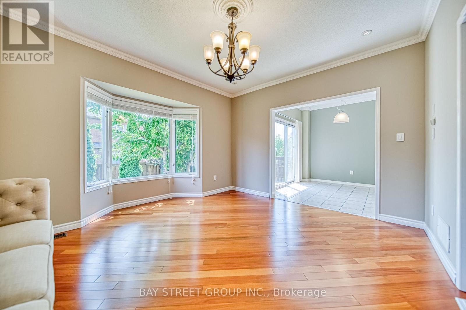 77 Weatherill Road, Markham (Berczy), Ontario  L6C 2P5 - Photo 9 - N12787128