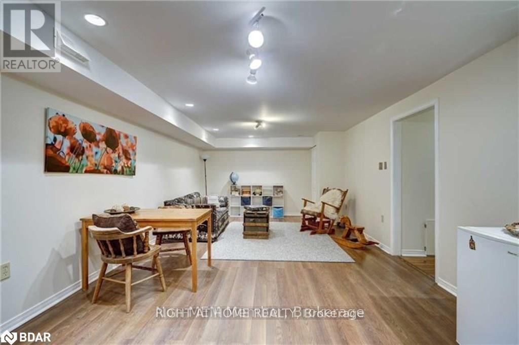 Upper - 369 Hickling Trail, Barrie (Grove East), Ontario  L4M 6A9 - Photo 15 - S12787020