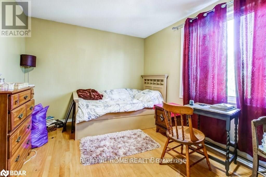 Upper - 369 Hickling Trail, Barrie (Grove East), Ontario  L4M 6A9 - Photo 8 - S12787020