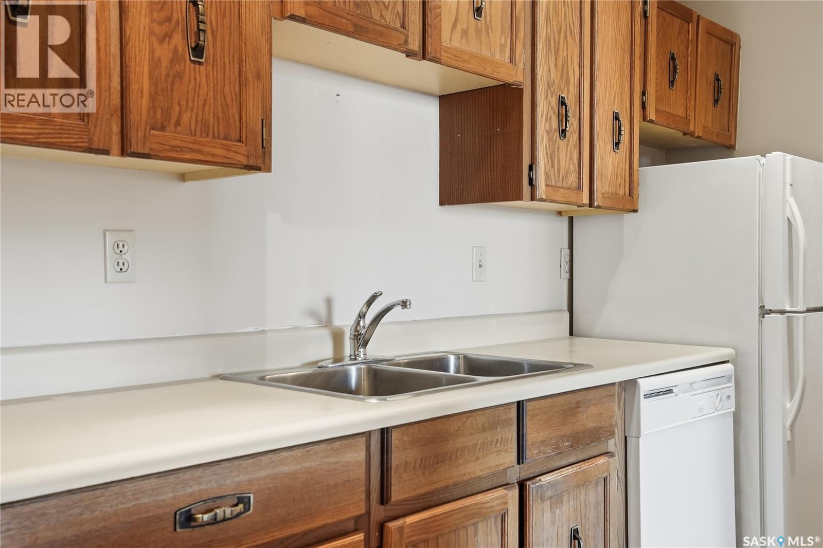 408 351 Saguenay Drive, Saskatoon, Saskatchewan  S7K 5T4 - Photo 10 - SK028509