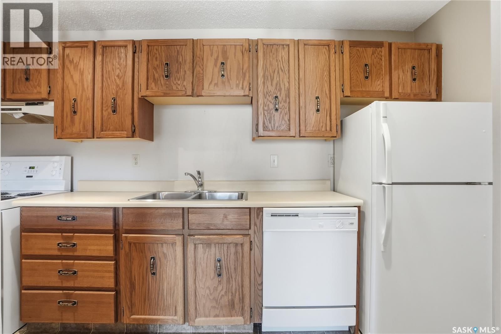 408 351 Saguenay Drive, Saskatoon, Saskatchewan  S7K 5T4 - Photo 6 - SK028509