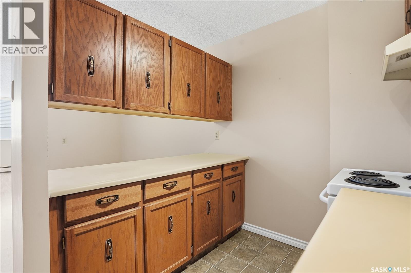 408 351 Saguenay Drive, Saskatoon, Saskatchewan  S7K 5T4 - Photo 8 - SK028509