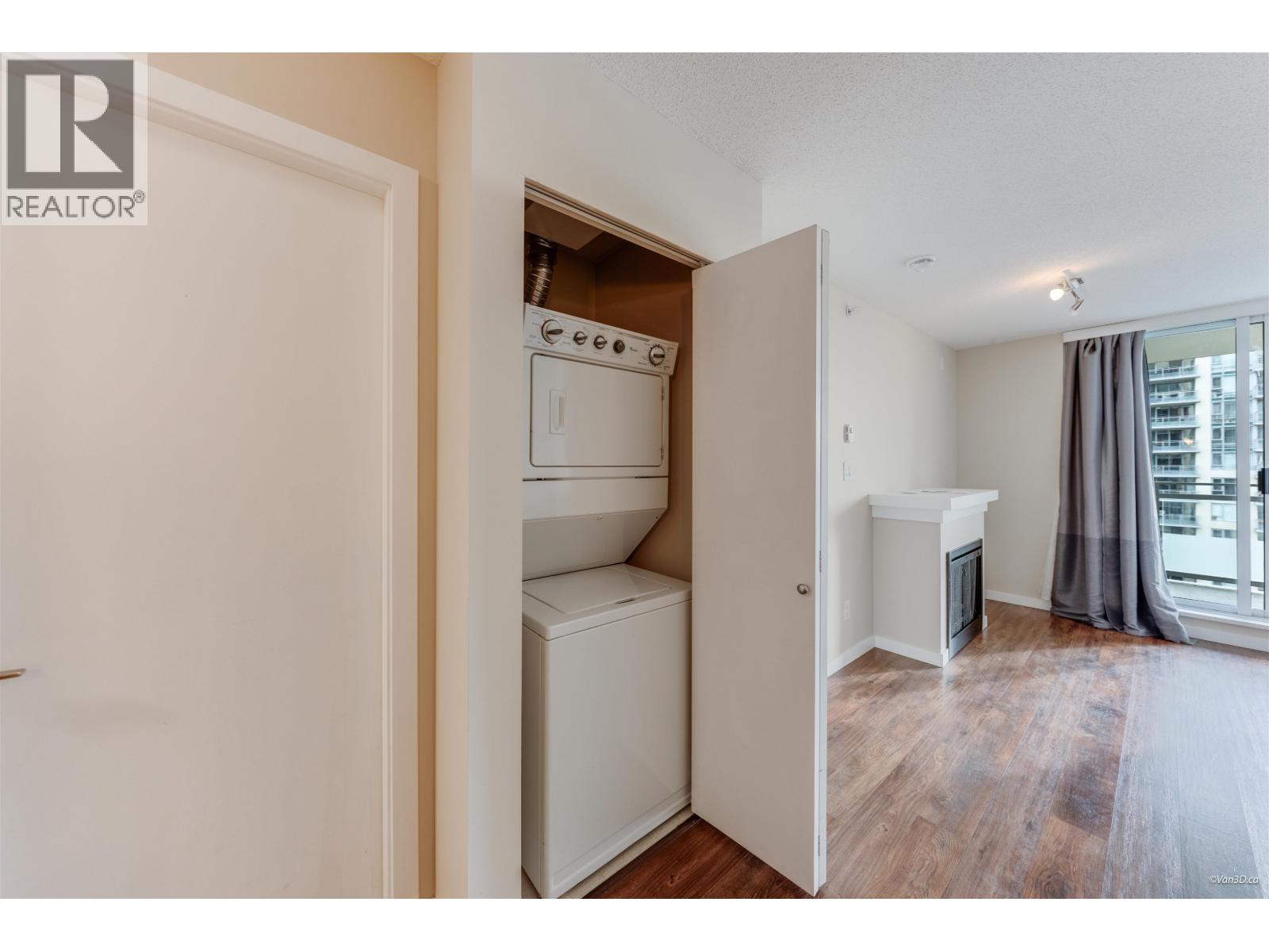 Listing Picture 17 of 30 : 2201 9868 CAMERON STREET, Burnaby / 本拿比 - 魯藝地產 Yvonne Lu Group - MLS Medallion Club Member