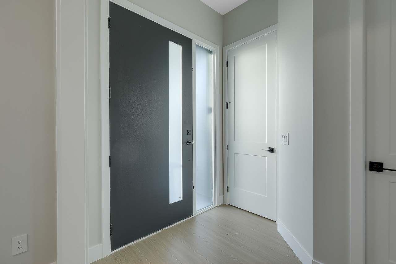 7746 196 Street, Langley, British Columbia  V2Y 3V4 - Photo 2 - R3089532