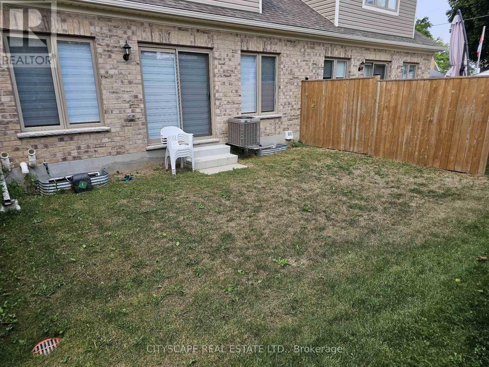 25 Braida Lane, Halton Hills, Ontario  L7J 0B7 - Photo 25 - W12786336