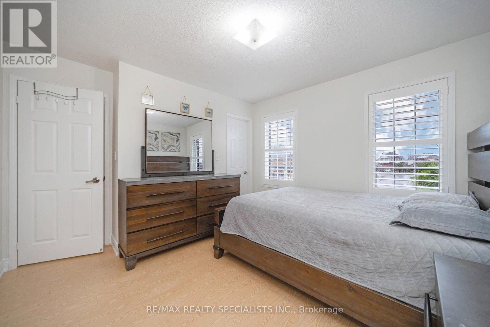 227 Valleyway Drive, Brampton, Ontario L6X 0N9 - Photo 28 - W12786996