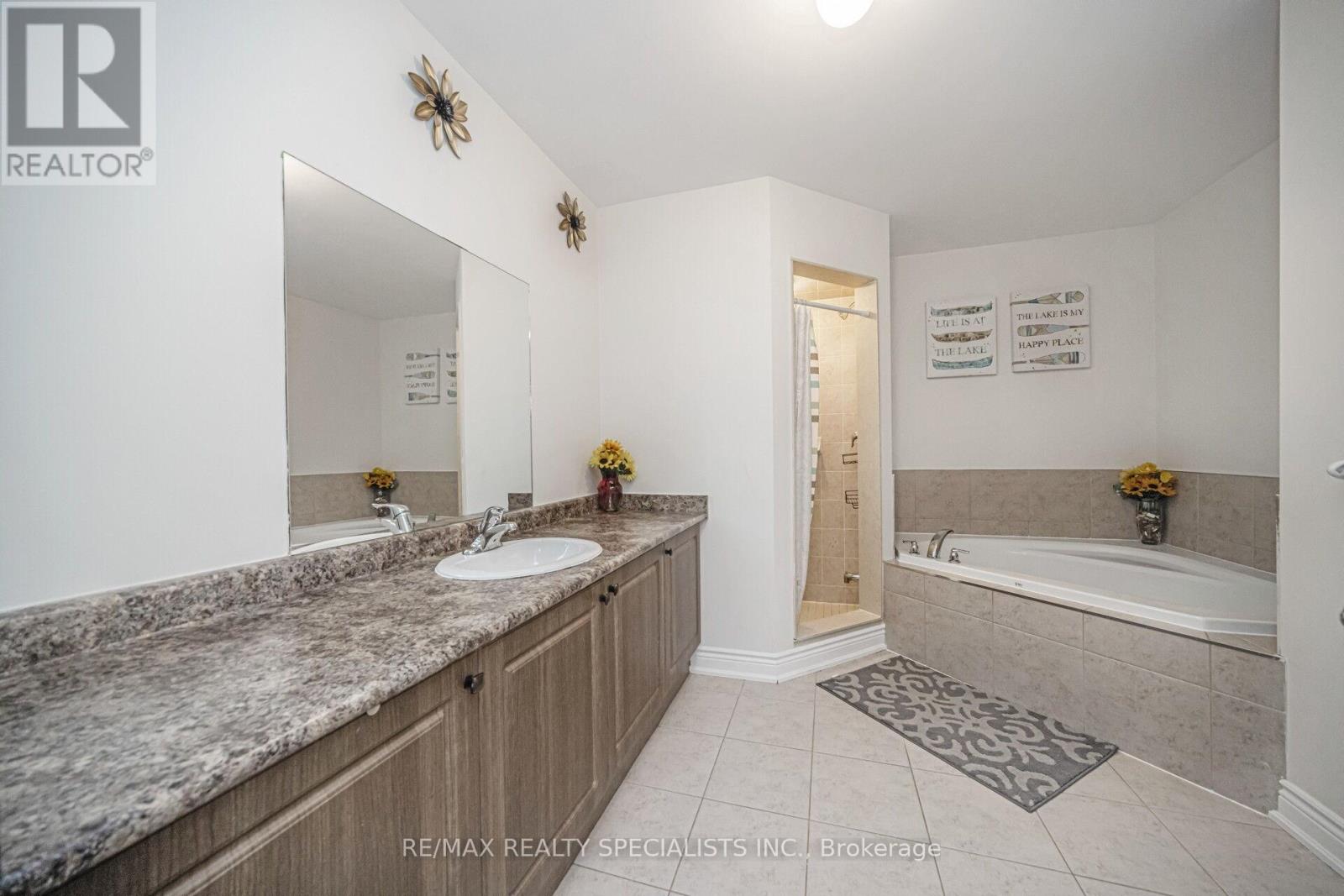 227 Valleyway Drive, Brampton, Ontario L6X 0N9 - Photo 35 - W12786996