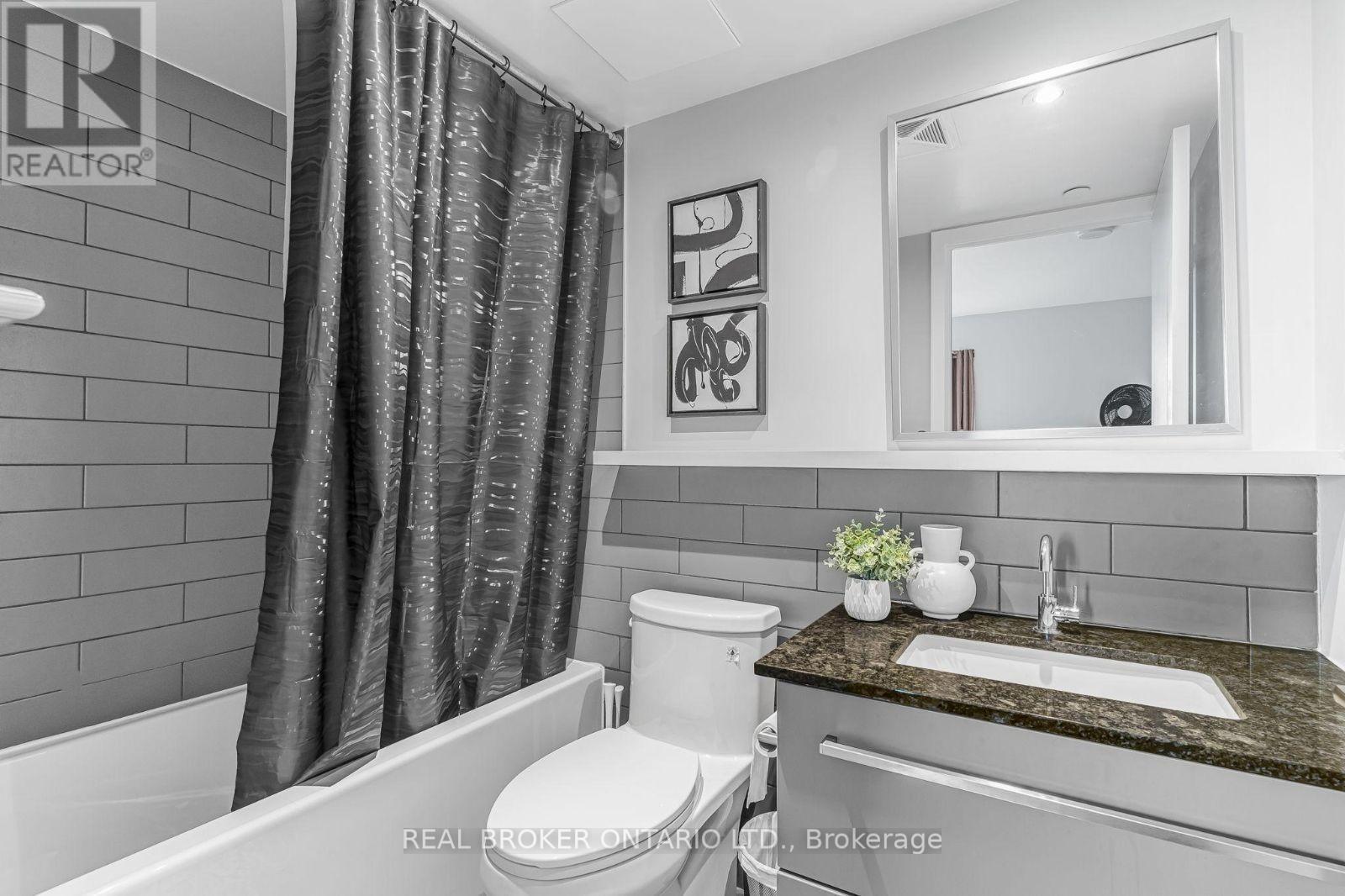 1304 - 160 Flemington Road, Toronto, Ontario  M6A 0A9 - Photo 21 - W12787056