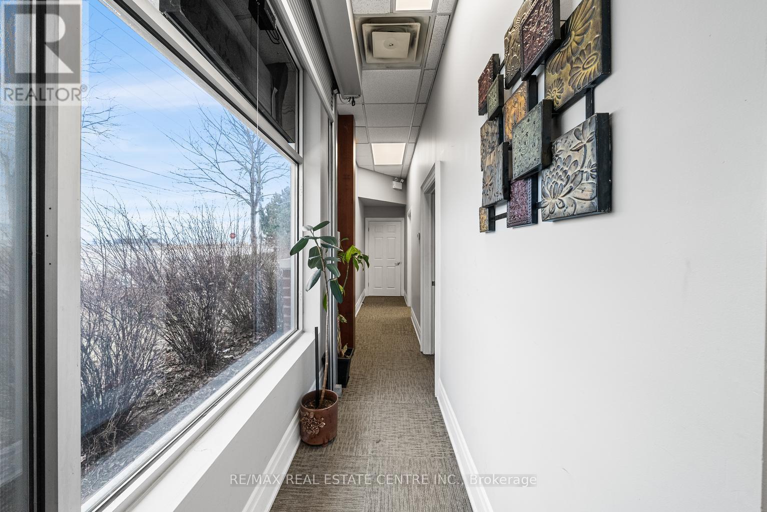 6 - 341 Parkhurst Square, Brampton (Parkway Belt Industrial Area), Ontario  L6T 0C2 - Photo 10 - W12787084