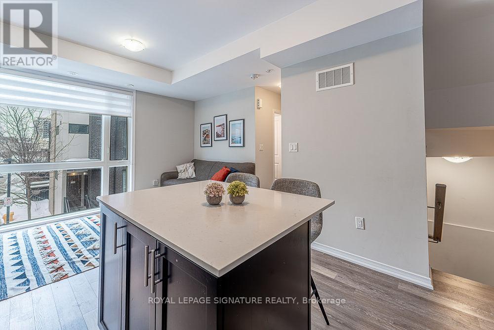 43 - 26 Fieldway Road, Toronto, Ontario  M8Z 0E3 - Photo 5 - W12787100