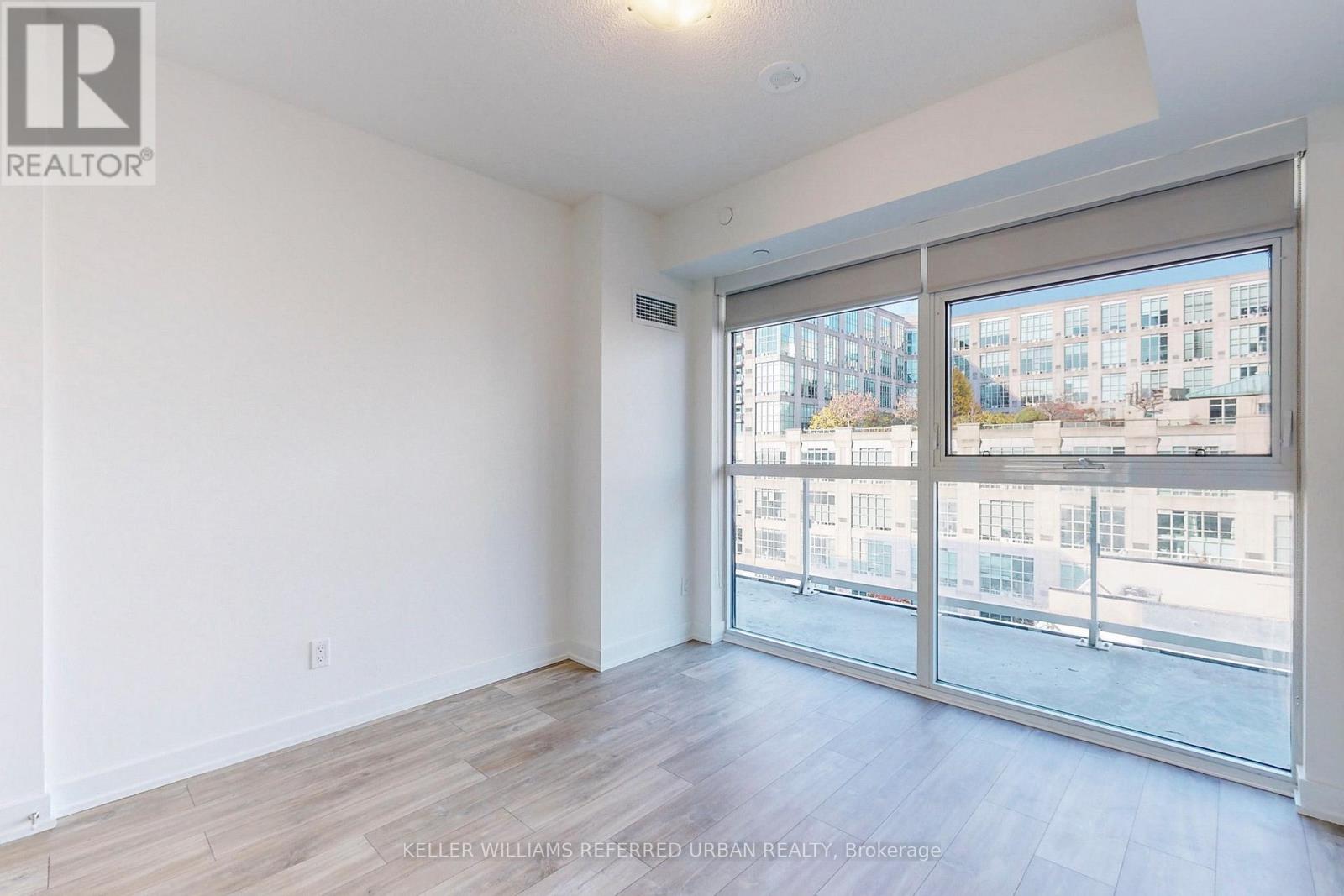 711 - 251 Manitoba Street, Toronto, Ontario  M8Y 0C7 - Photo 11 - W12787122