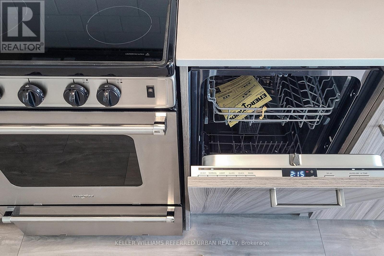 711 - 251 Manitoba Street, Toronto, Ontario  M8Y 0C7 - Photo 9 - W12787122