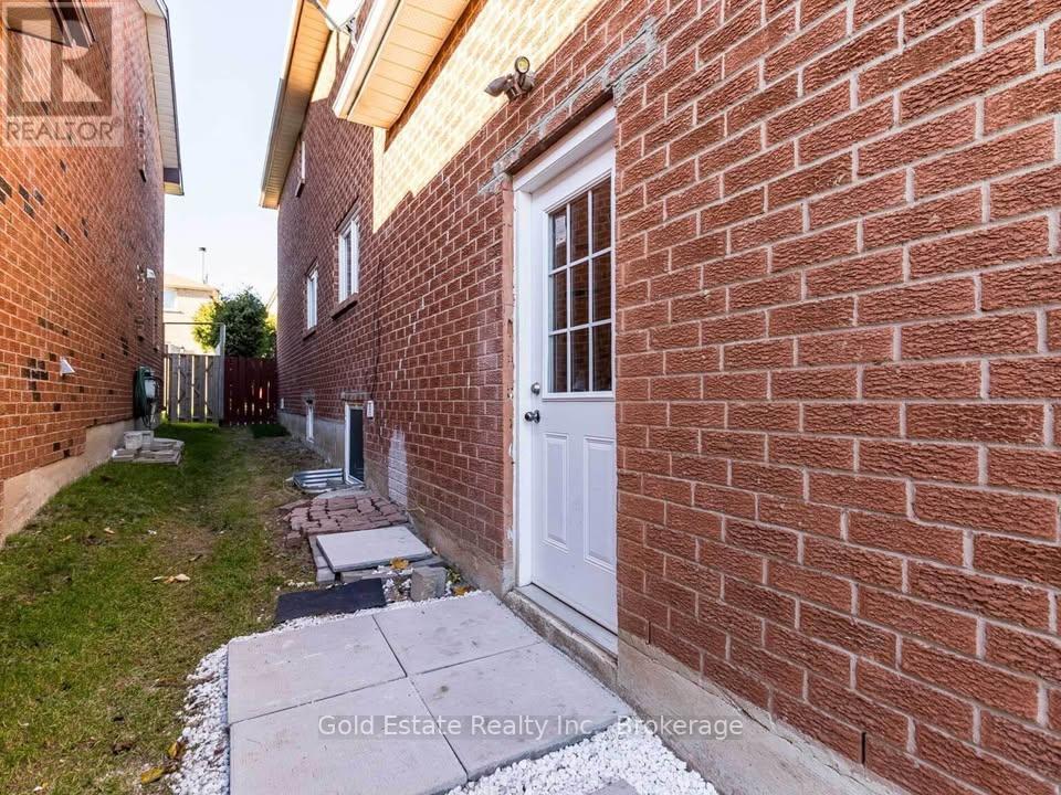 Basement - 25 Horsham Street, Brampton, Ontario  L6X 3R6 - Photo 6 - W12787132